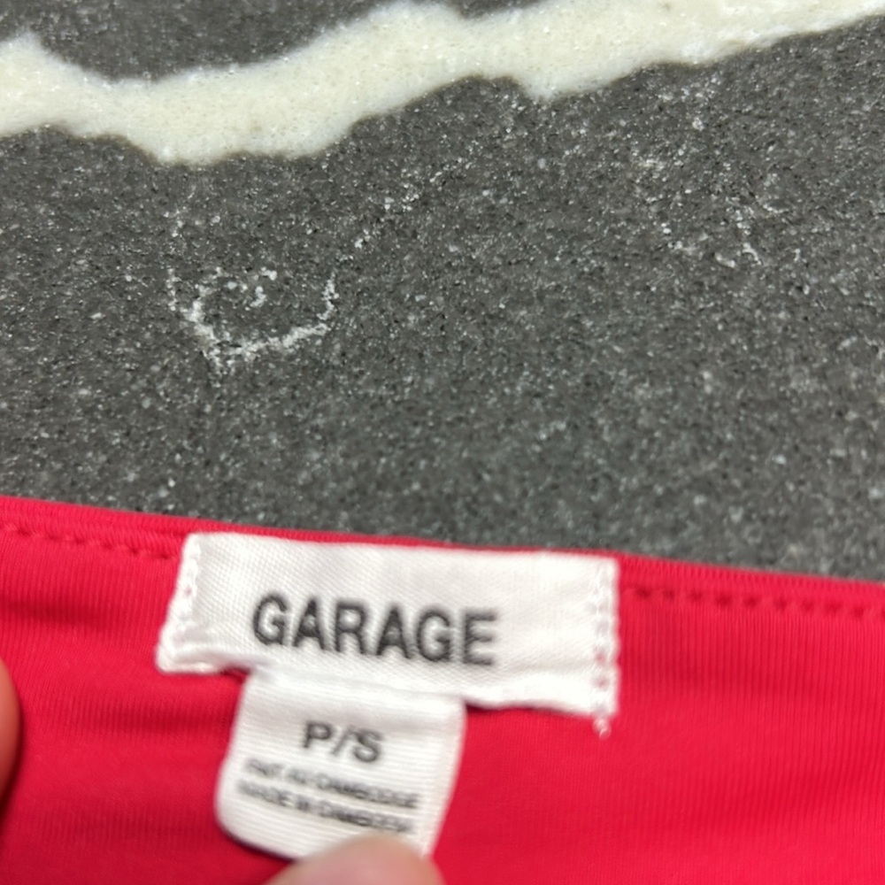 Cropped Red tank - Picture 4 of 4